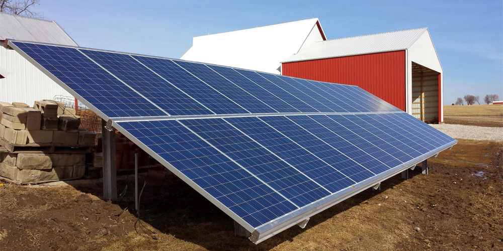 Ground rack solar panel installation on a farm in Grinnel, IA